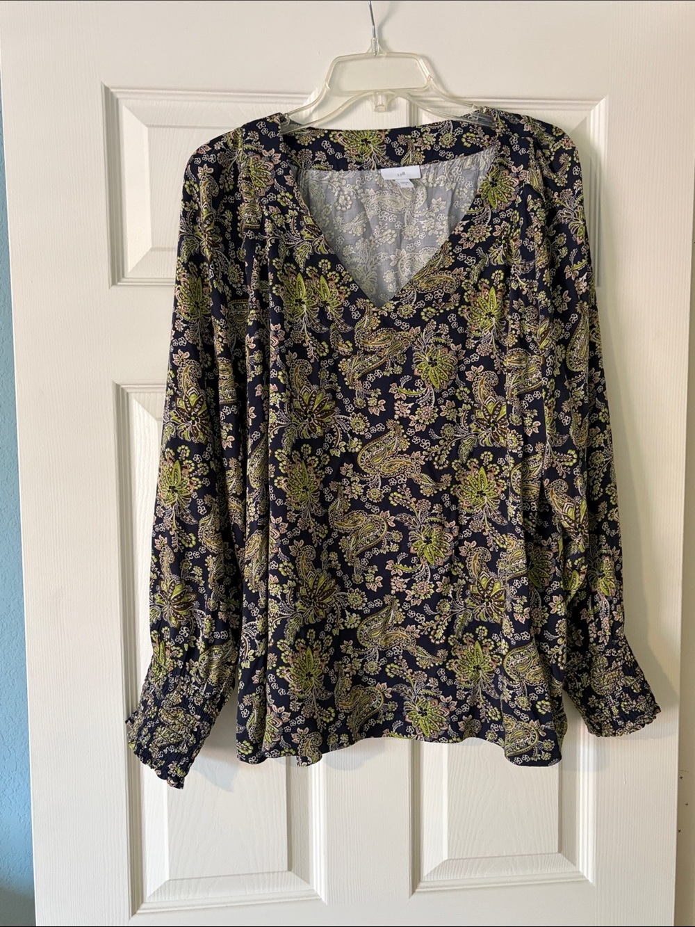 J. Jill Black Paisley V-Neck Long Sleeve Top with Green Accents